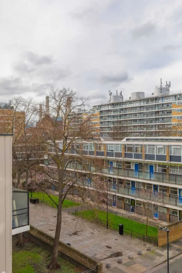 Superbly Located 2BD Flat Heart of Pimlico! — забронировать отель в Лондоне