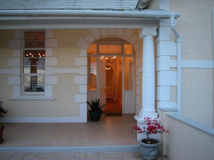 Цены на Cheviot Place Guest House в Кейптауне