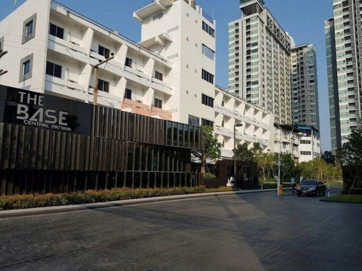 The base pattaya condo — забронировать отель в Паттайе