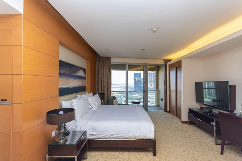Цены на Amazing stay at the Address Dubai Mall Residence в Дубае