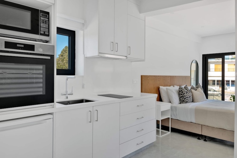 Цены на Phaedrus Living: Alkminis Seaside Suites Playa в Пафос