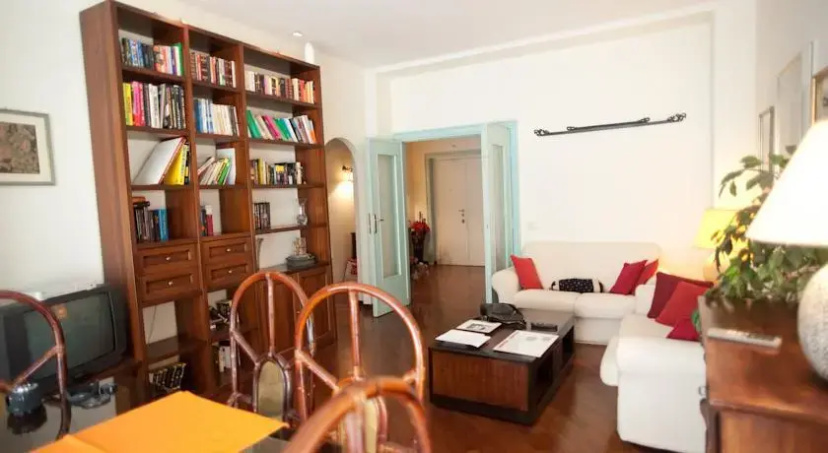Mira Holiday House — отель с удобствами в Риме