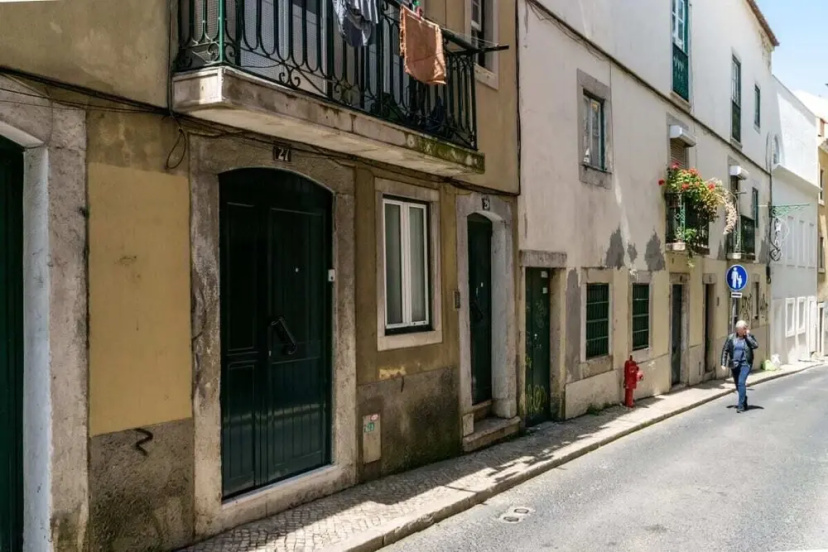 Cozy Apartment for 3 Near Martim Moniz 3 — отель в Лиссабоне, Португалия