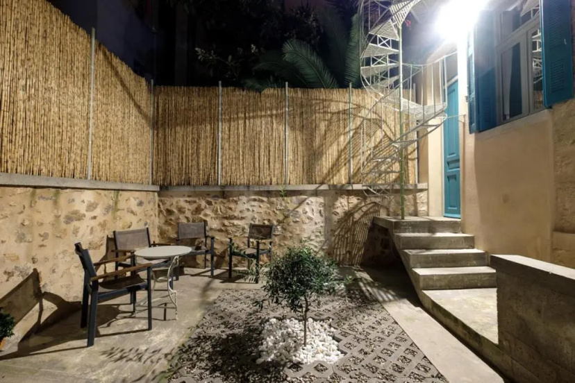 Athens Olive House — отель с удобствами в Афины