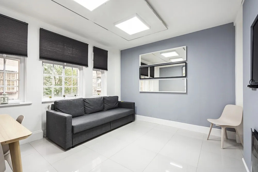 Comfortable Stay in a Beauty Apartment — забронировать отель в Лондоне