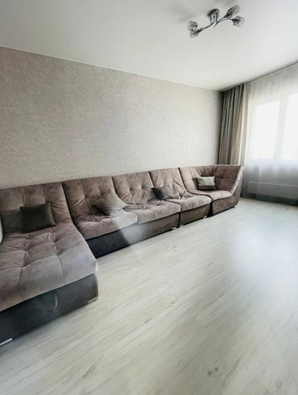 Цены на Pritomskij 15 Dvuhkomnatnye apartamenty rjadom s Ledovym dvortsom в Кемерове