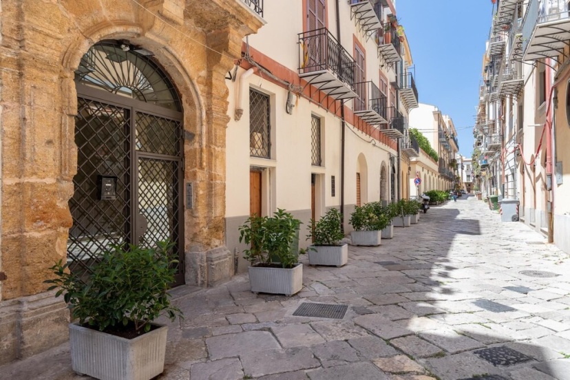 Tre Terrazze in Piazza Magione by Wonderful Italy — забронировать отель в Палермо