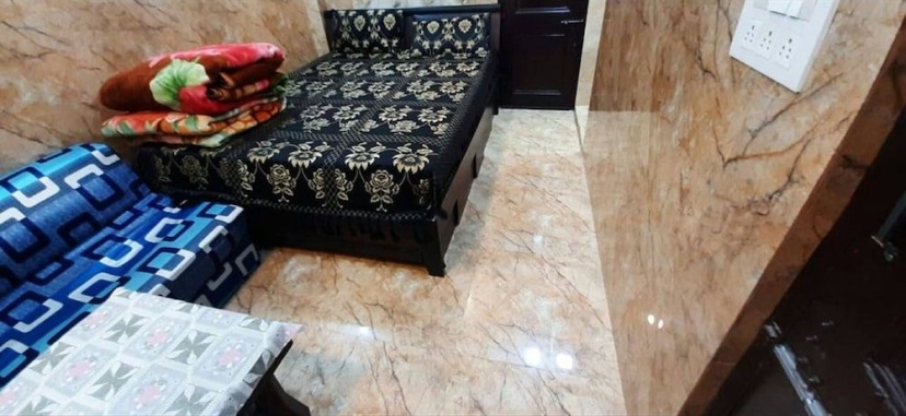 Room in Guest Room - Posh S Delhi Foreigners Area, Lajpat Nagar — комфортный отель в Дели