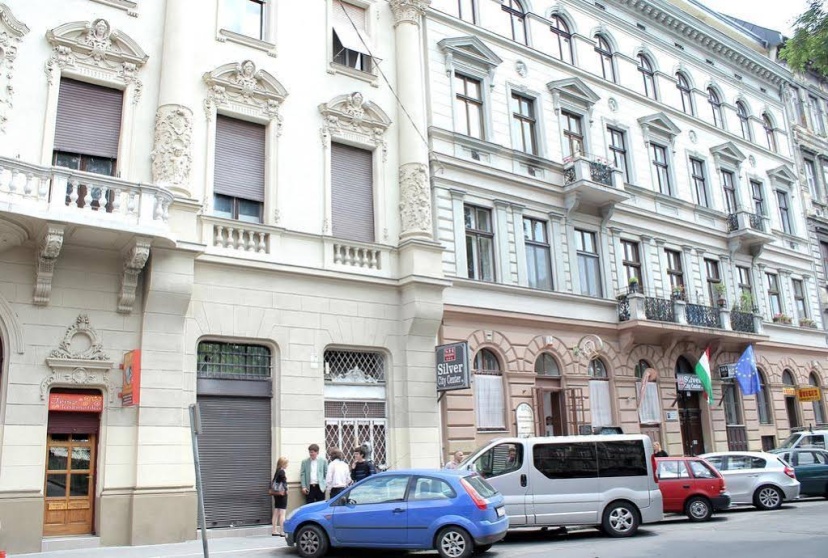 Hunyadi Ter Apartments — отзывы гостей и цены