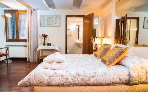 Lamanna Venice Apartment — забронировать отель в Венеции