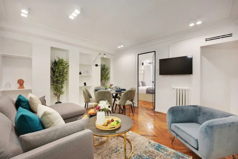 Amazing Apartment - 2br/6p - Gare Saint-lazare — отель в Париже, Франция