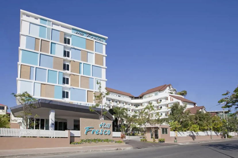 Hill Fresco Pattaya — отель с удобствами в Паттайе