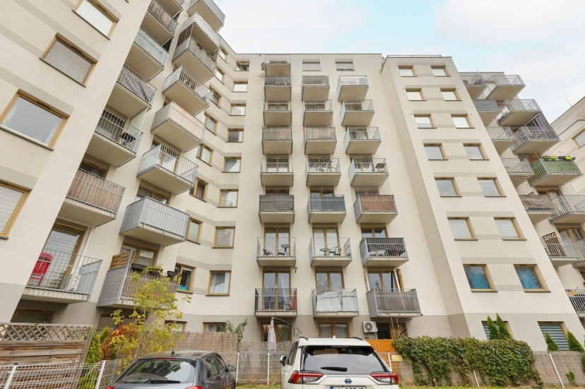 Turquoise Blue Apartment by Renters — отель с удобствами в Варшаве