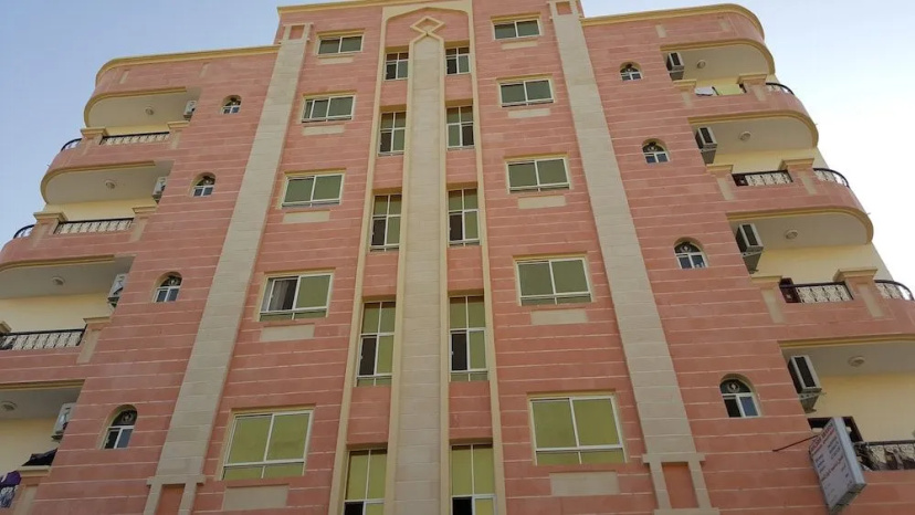 Golden Seasons Furnished Apartments 1 — отель с удобствами в Салала