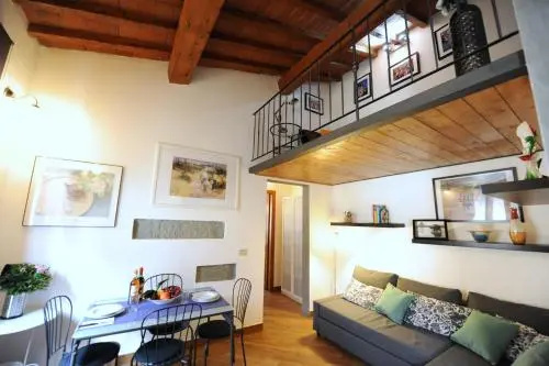 Acacia Apartments Salvia-Rosmarino — комфортный отель в Флоренции