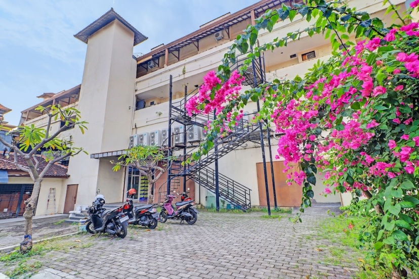 Цены на Hotel O Simalem Guest House в Кута
