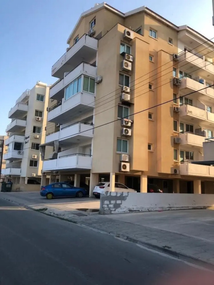 Chloris 3- Bedroom Apartment in Larnaca — комфортный отель в Ларнака