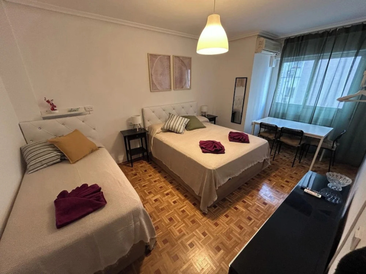 Habitaciones en Ferrocarril 3 — отель в Мадриде, Испания