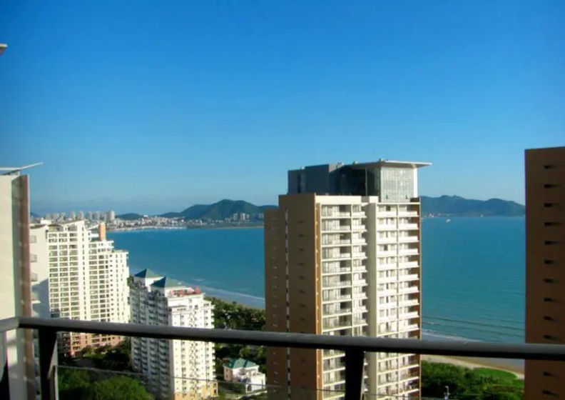 Sanya Blue Bay Apartment — отель с удобным расположением в Санье