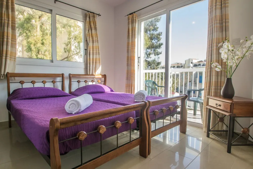 Pernera Sea Holiday Villa — забронировать отель в Протарас