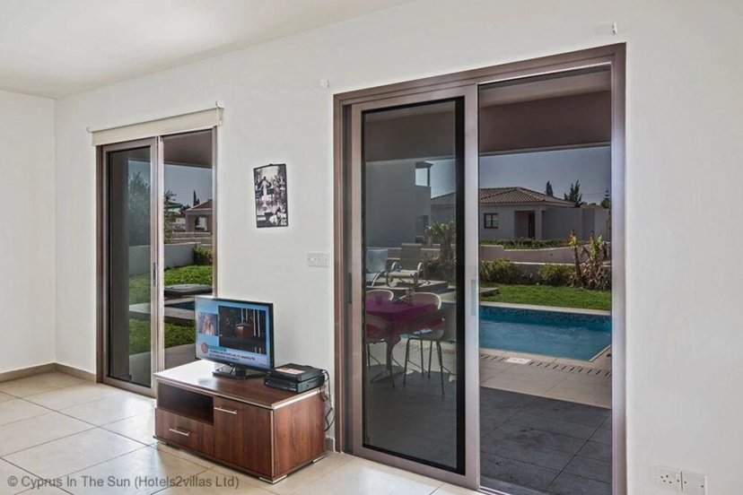 Цены на Celebrity Villa Scotty T D2 в Айя-Напа