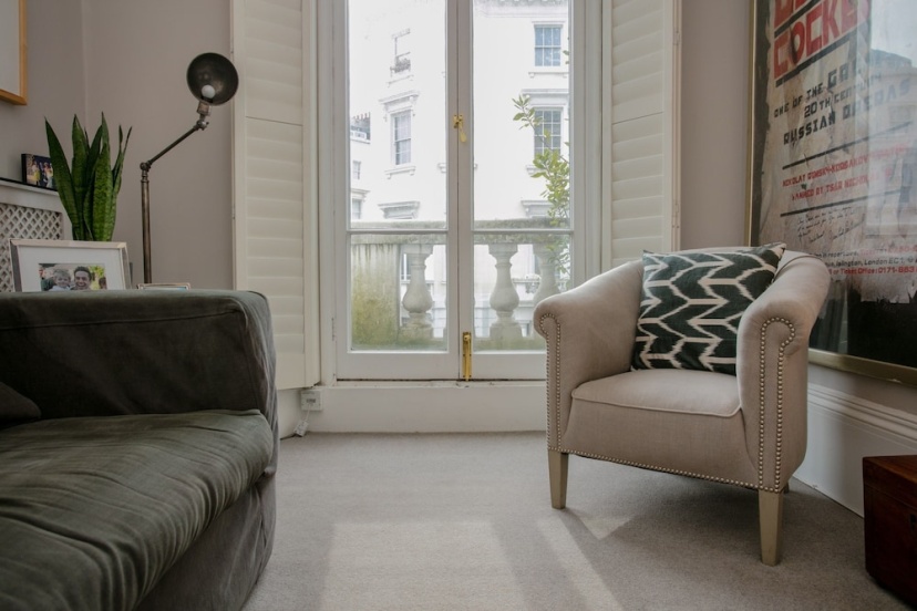 1 Bedroom Apartment in the Heart of Pimlico — отель с удобным расположением в Лондоне
