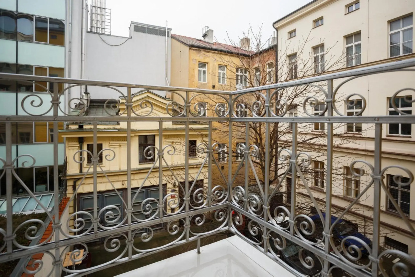 Цены на Palace Apartment by Main Station - Premier в Праге
