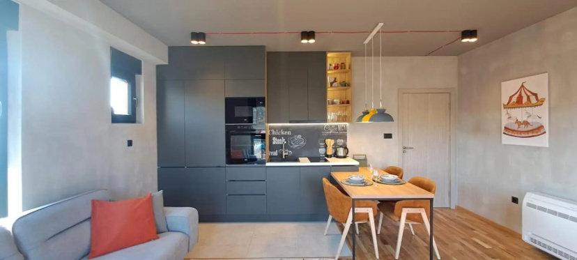 Stylish NEW One Bedroom Apartment — отель с удобным расположением в Подгорице