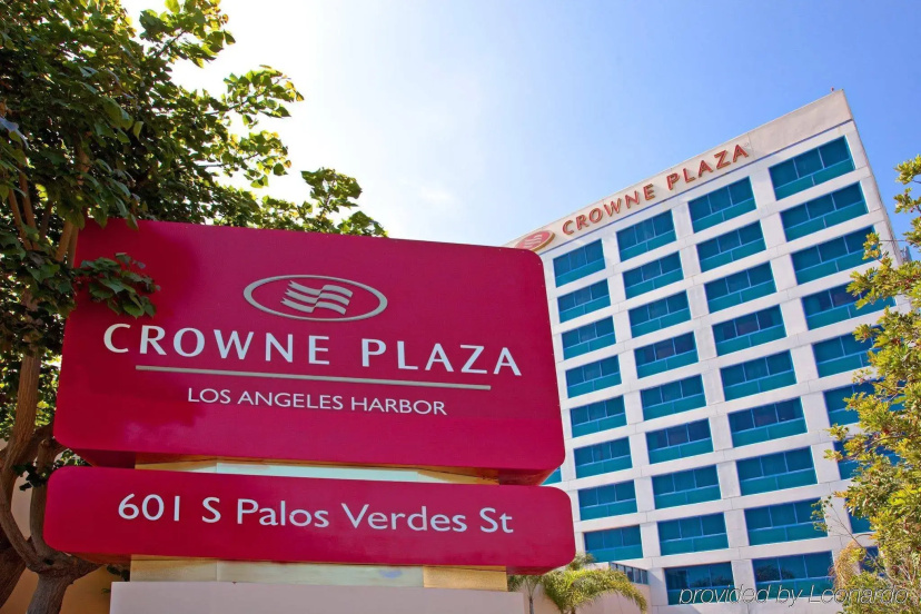 Crowne Plaza Los Angeles Harbor Hotel by IHG — забронировать отель в Лос-Анджелесе