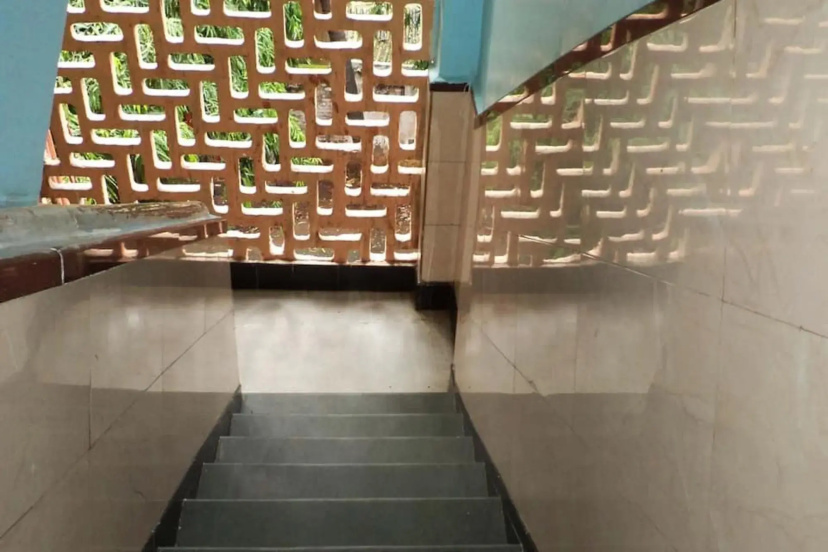 Цены на Ellora Guest House в Мумбаи