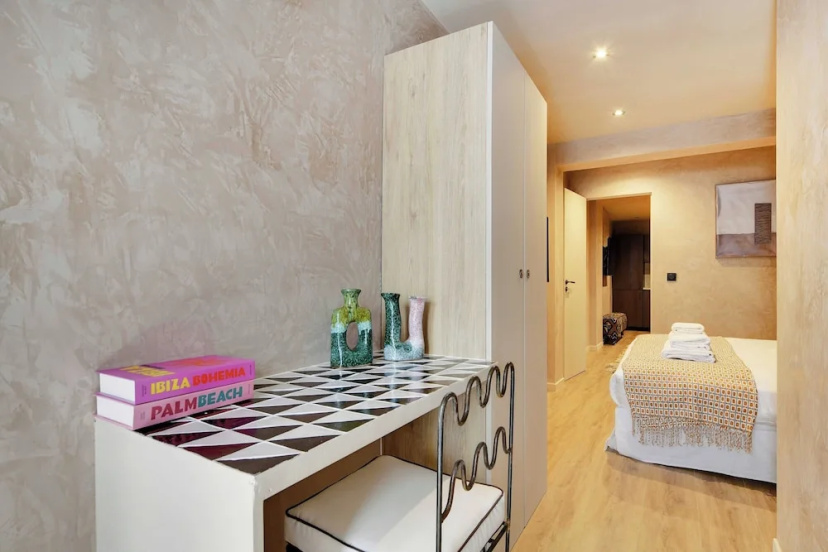 Exceptional 2br/6p Apartment - Caire / Montorgueil — комфортный отель в Париже