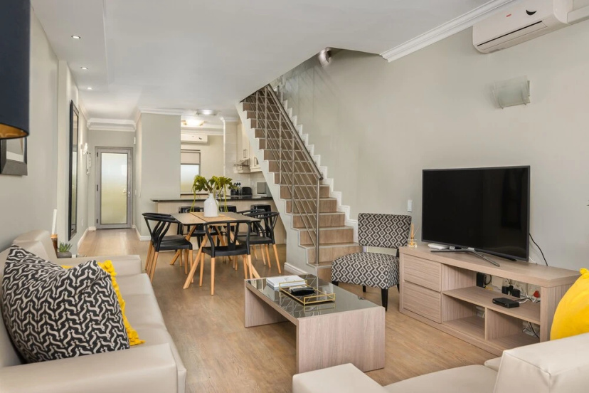 Seaside Village Beach Penthouse — комфортный отель в Кейптауне