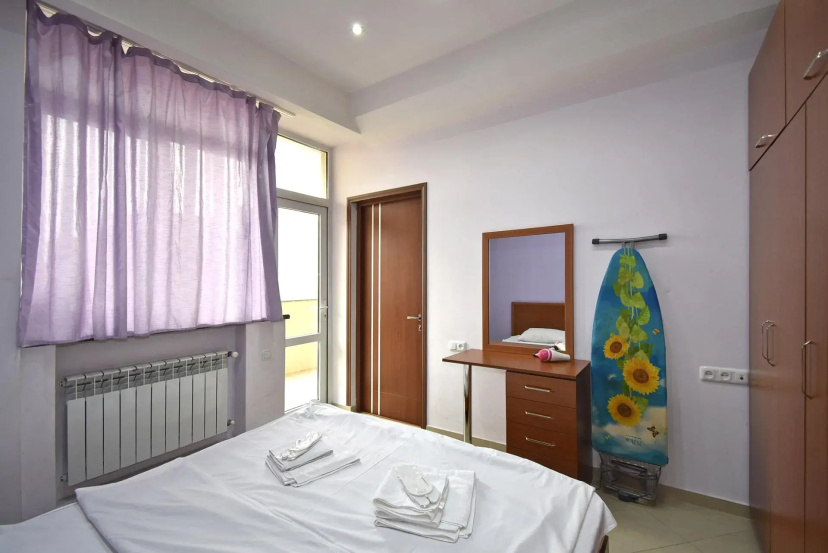 Rent Inn Yerevan (Рент Инн Ереван) на улице Налбандяна — забронировать отель в Ереван