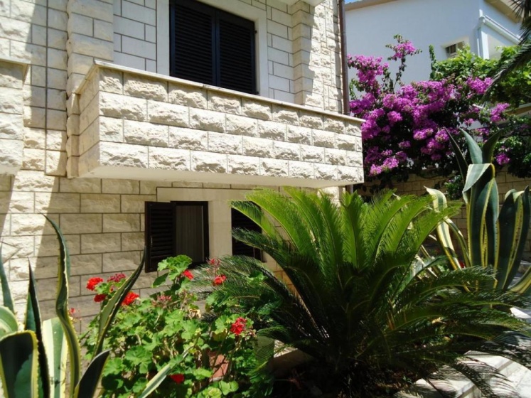 Apartments Villa Mirjana — комфортный отель в Будва