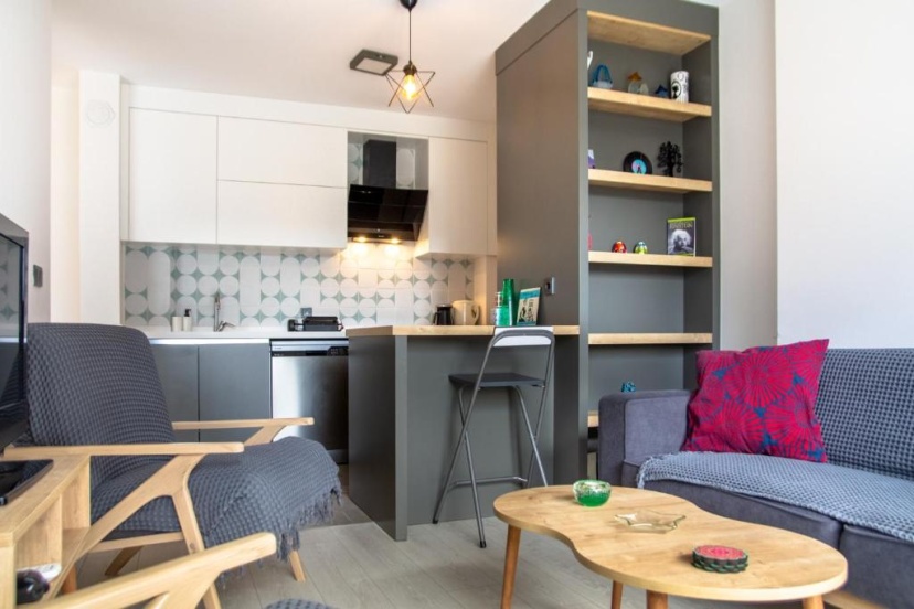 Gorgeous Apartment With Pool and Balcony In Izmir — отель в Чешме, Турция