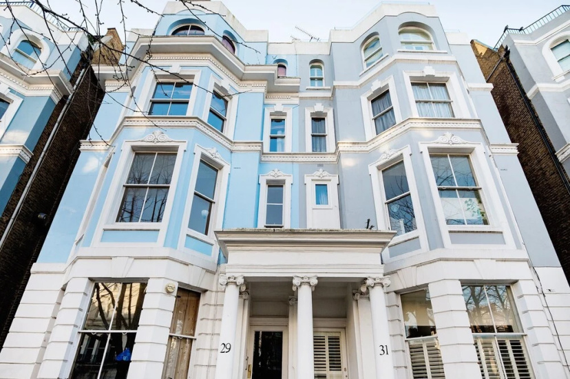 Notting Hill 2 Bed With Sauna - by Out of Office Lifestyle — отель с удобствами в Лондоне