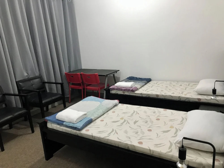 JnF Homestay - 5 Minutes Walk From Bus Terminal — забронировать отель в Абу