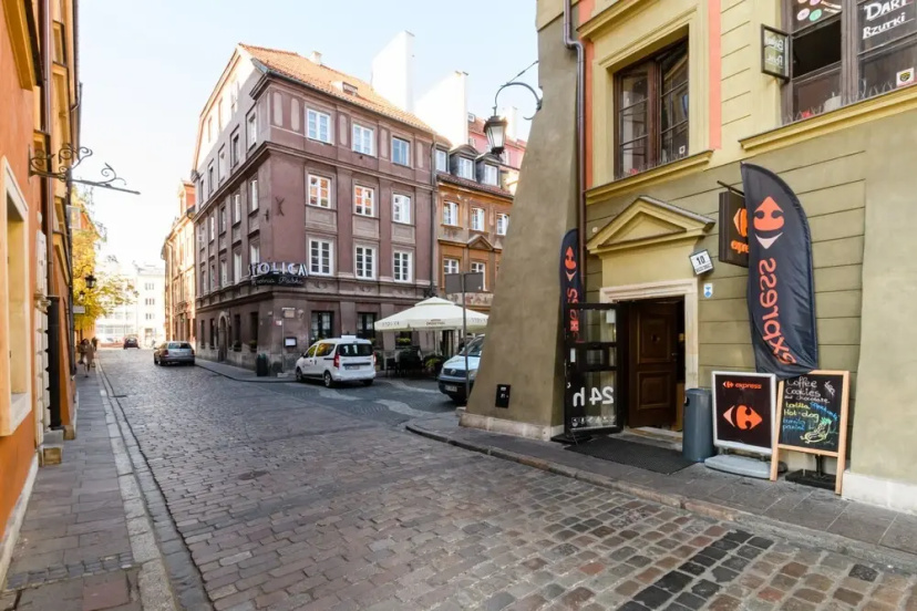 P&O Apartments Rynek Starego Miasta 3 — отель с удобным расположением в Варшаве
