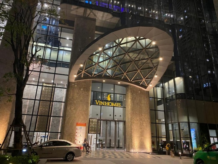 DongDong Skyview APT in Landmark81 Tower — отель с удобным расположением в Хошимине