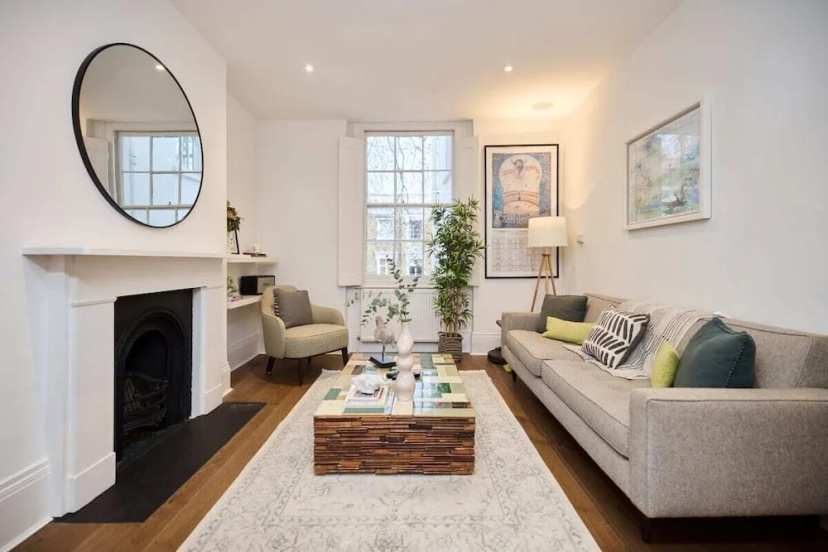 The Chelsea Classic - Splendid 3bdr House With Terrace — забронировать отель в Лондоне