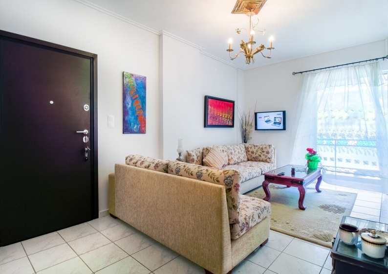Stylish Apt Next To Thiseio & Keramikos — комфортный отель в Афины