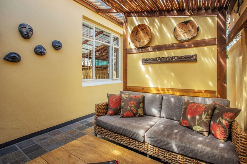 Toms Guest House — отель с удобствами в Кейптауне