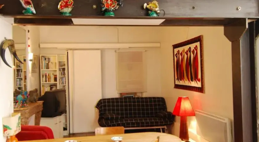Appartement 2 Pieces Proche du Sacre Coeur — отель с удобствами в Париже