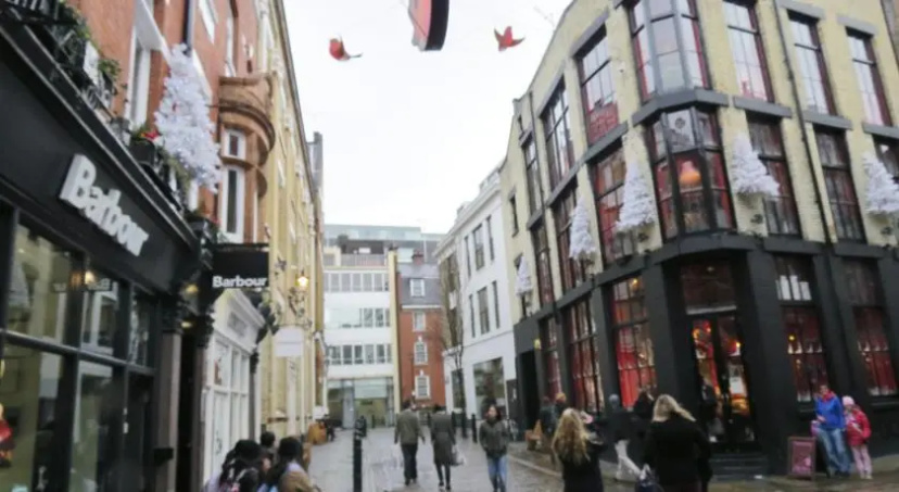 Flat 13. Marshall Street — комфортный отель в Лондоне