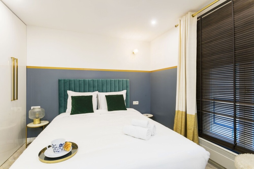 Les Halles - Louvre Private Apartment — отель с удобствами в Париже