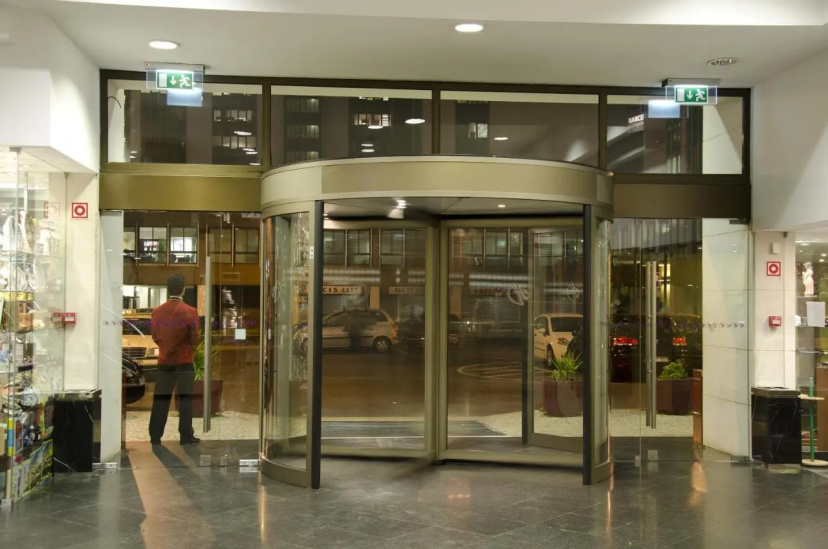 VIP Executive Zurique Hotel — отель рядом с интересными местами в Лиссабоне