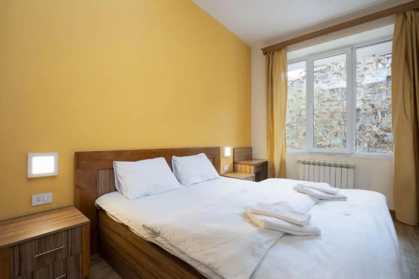 Stay Inn Apartments on Nalbandyan 7-1 — отель с удобствами в Ереван