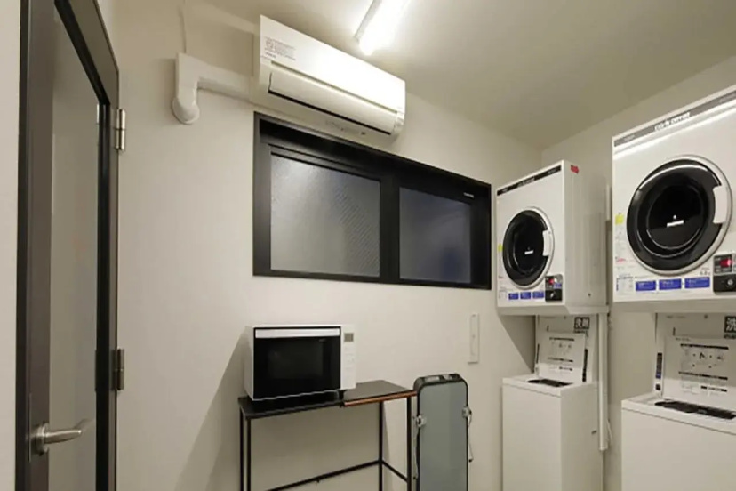Smart Place Inn Kyoto Nijojo Horikawa — отель в удобной локации в Киото