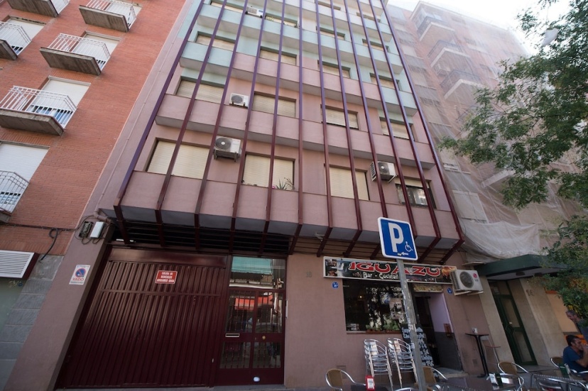 Coqueto Apartamento Bravo Murillo — отель с удобным расположением в Мадриде