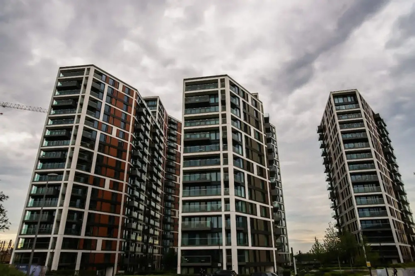Цены на Thames View 2 Bed Apartment With Balcony в Лондоне